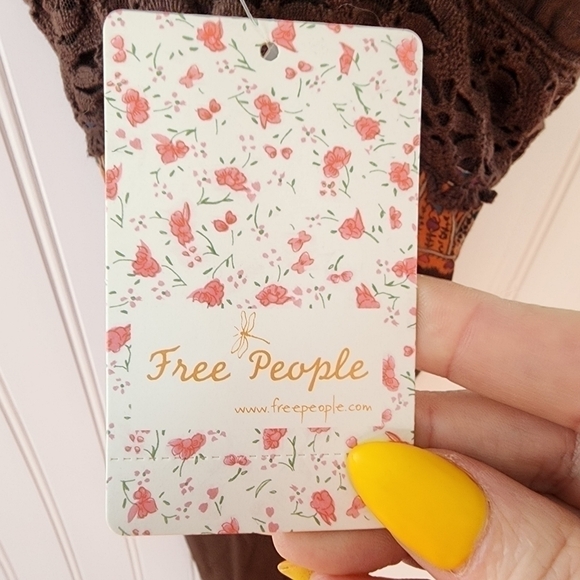 Free People espresso cotton criss cross straps w/ paisley print. - Picture 6 of 10